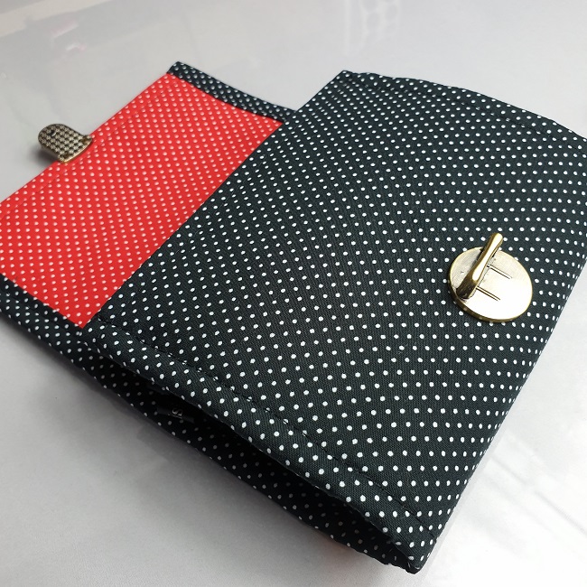 5.5\" cards and coins wallet  - black on white dots