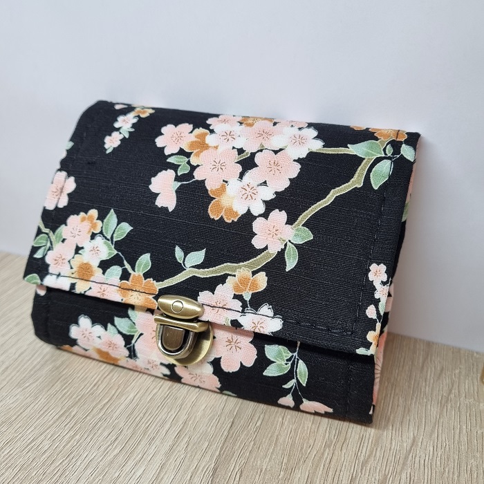 5.5\" cards and coins wallet  - Ayami noir pink flowers
