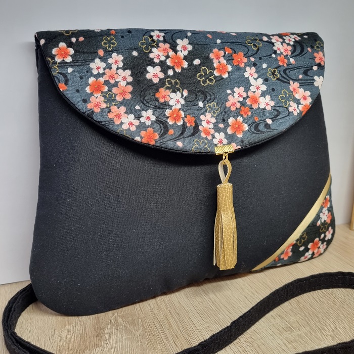 Clutch bag - Sakura red black flowers - evening bag - women\'s clutch - Japanese fabric
