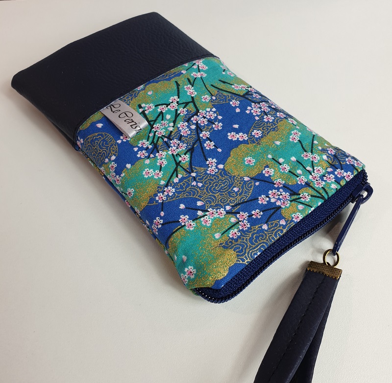 Smartphone sleeve - zipper closure - Akina turquoise blue - navy blue faux leather