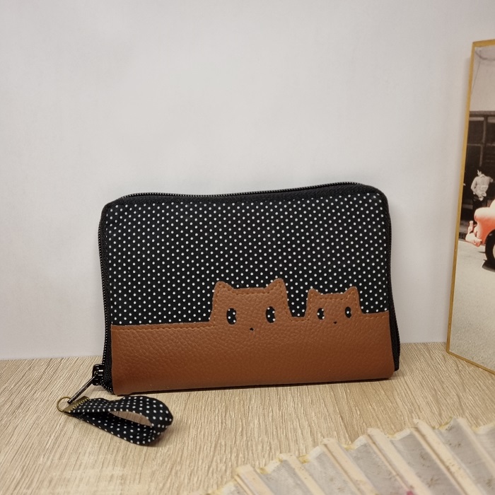 5.5\" zippered Cards and coins wallet - Kitties black - polka dots  - brown faux leather - black zipper