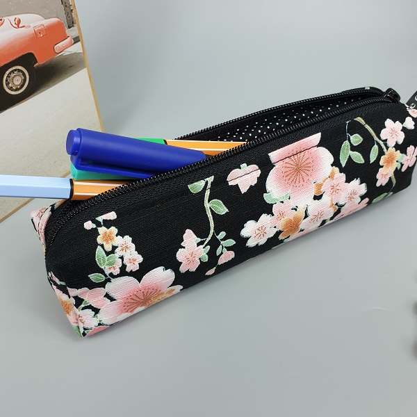 Pencil case - Ayami black pink